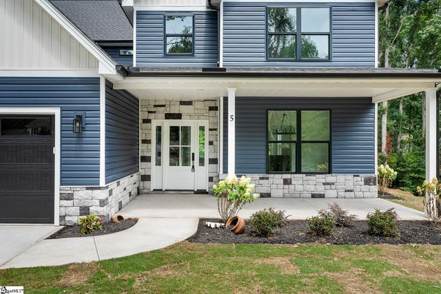 5 Chickamauga Lane, Simpsonville, SC 29681