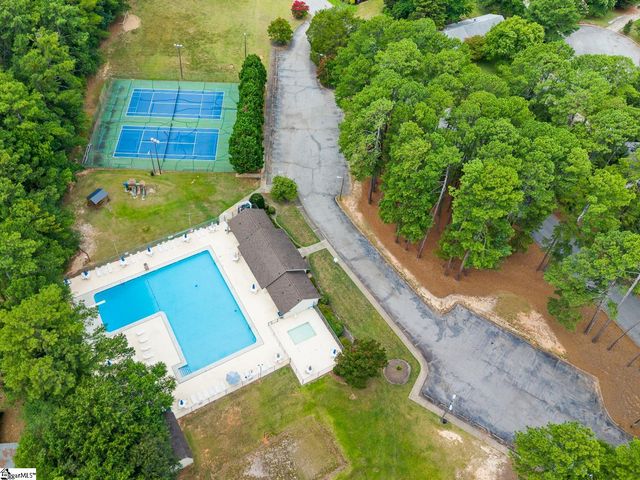5 Chickamauga Lane, Simpsonville, SC 29681
