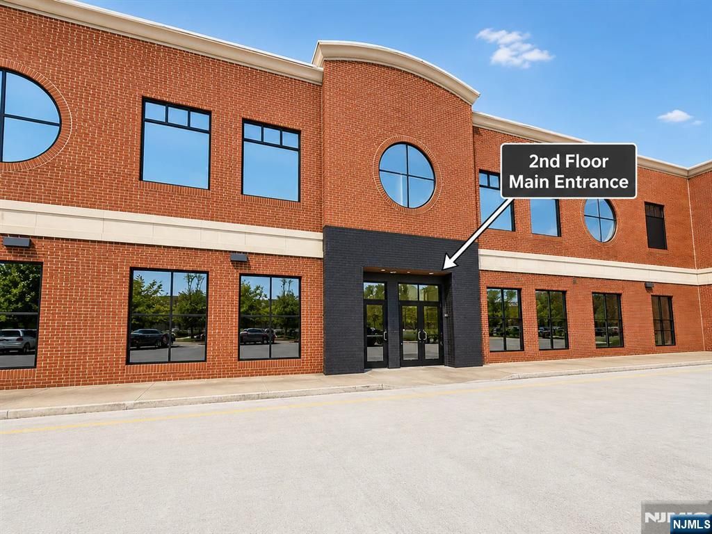 1642 Schlosser Suite 4 - 2nd F, Fort Lee, NJ 07024