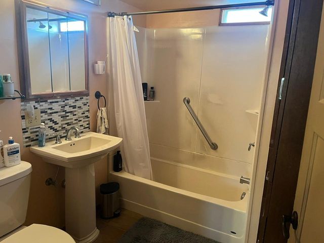 572 S MILITARY ROAD, Fond Du Lac, WI 54935