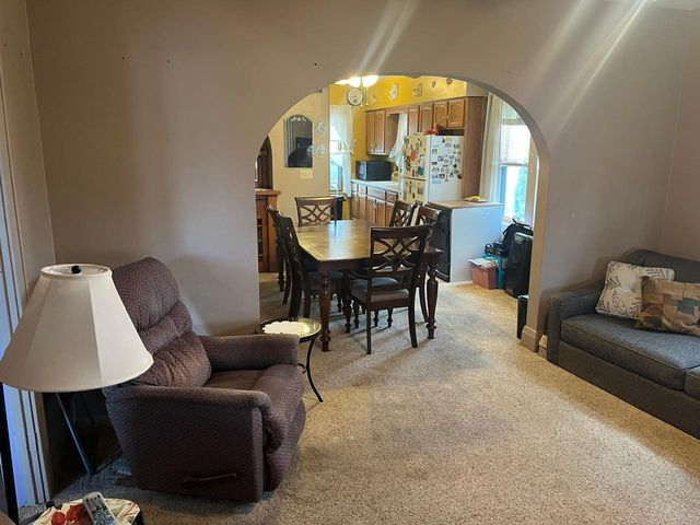572 S MILITARY ROAD, Fond Du Lac, WI 54935