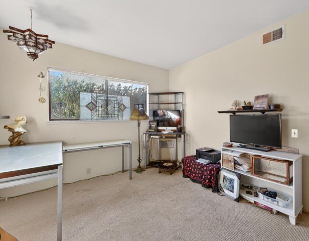 5412 Wildflower Cir, Carmichael, CA 95608