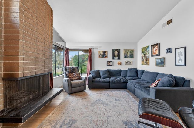 5412 Wildflower Cir, Carmichael, CA 95608