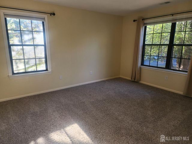 1008 Woodhaven Drive, Edison, NJ 08817