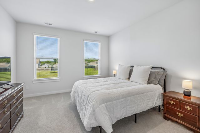 1054 Ewell Farms Circle, Spring Hill, TN 37174