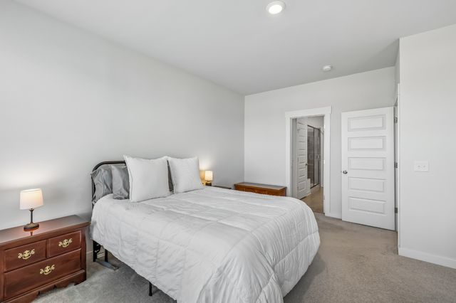 1054 Ewell Farms Circle, Spring Hill, TN 37174