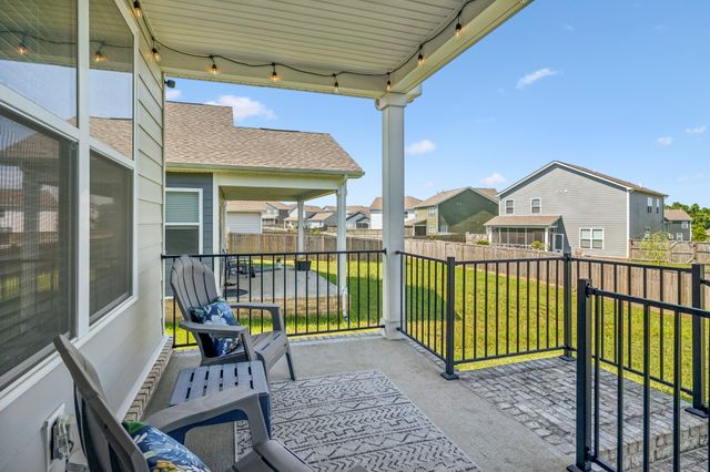 1054 Ewell Farms Circle, Spring Hill, TN 37174