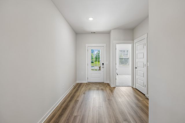 1054 Ewell Farms Circle, Spring Hill, TN 37174