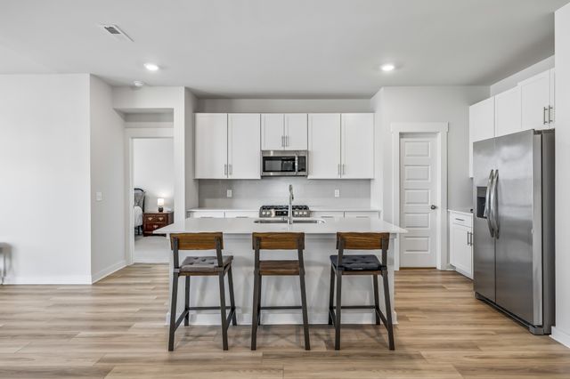1054 Ewell Farms Circle, Spring Hill, TN 37174