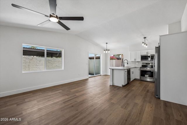 824 W MALIBU Drive, Tempe, AZ 85282