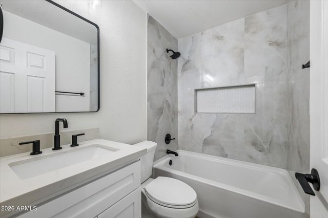 824 W MALIBU Drive, Tempe, AZ 85282