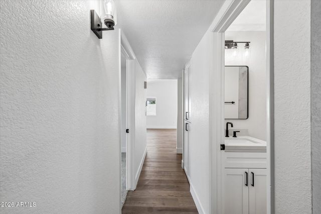 824 W MALIBU Drive, Tempe, AZ 85282