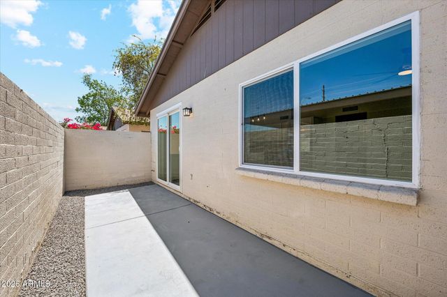 824 W MALIBU Drive, Tempe, AZ 85282