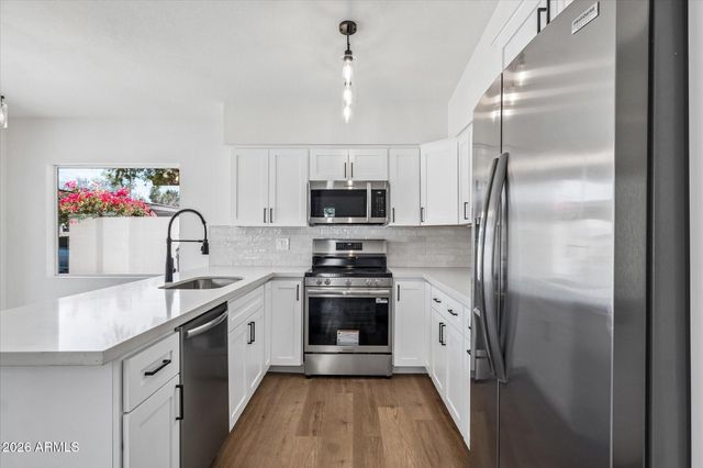 824 W MALIBU Drive, Tempe, AZ 85282