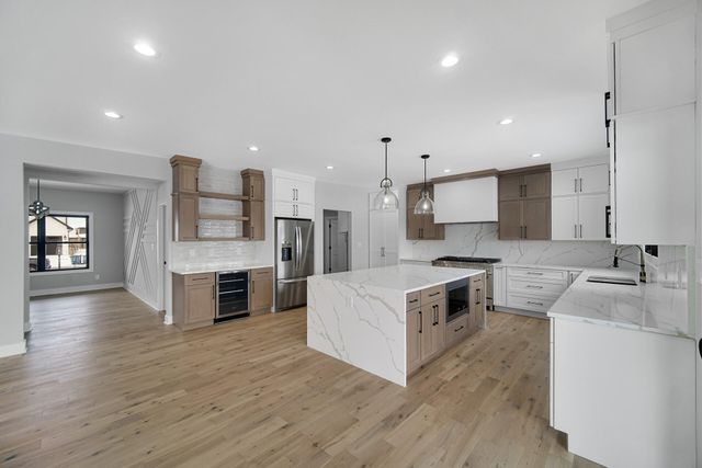 9467 Tall Grass Trail, St. John, IN 46373