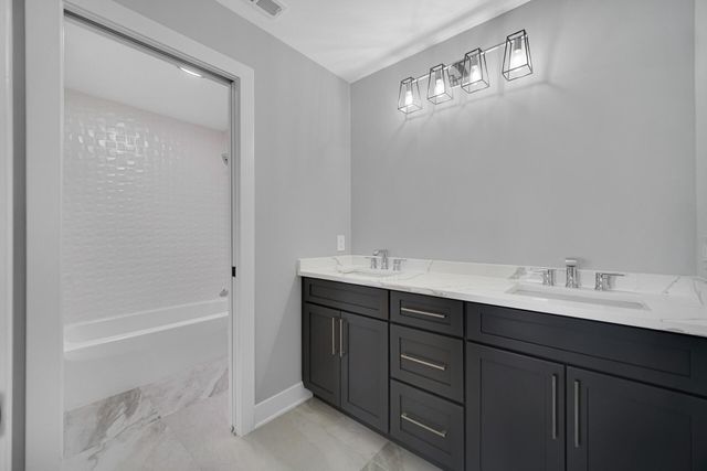 9467 Tall Grass Trail, St. John, IN 46373