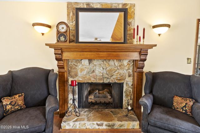 106 Scuppernong Court, West End, NC 27376