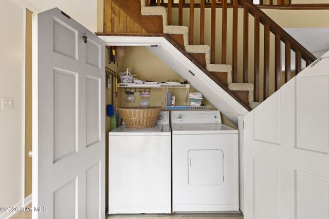 106 Scuppernong Court, West End, NC 27376