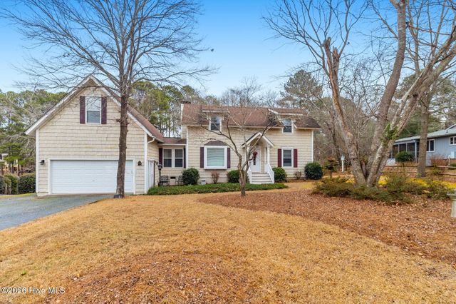 106 Scuppernong Court, West End, NC 27376