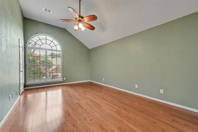 1936 Robin Lane, Flower Mound, TX 75028