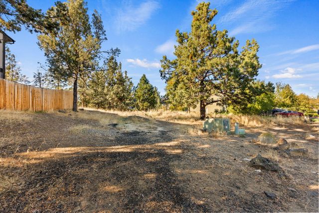 2101 NE Holliday Avenue, Bend, OR 97701