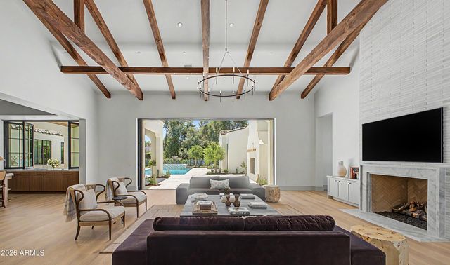 4901 E BERNEIL Drive, Paradise Valley, AZ 85253