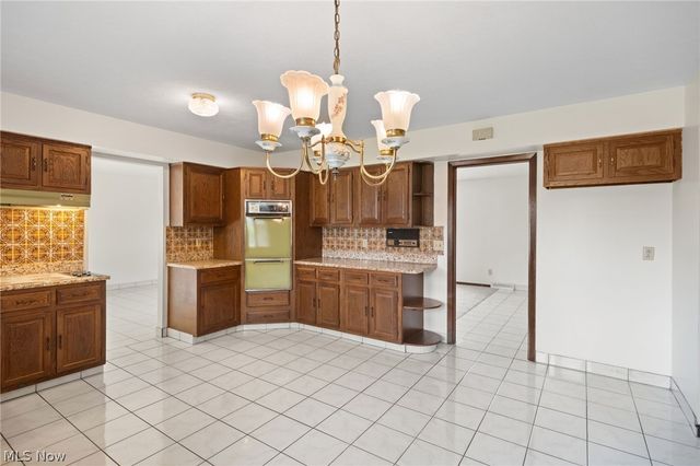 3350 Wallings Road, North Royalton, OH 44133