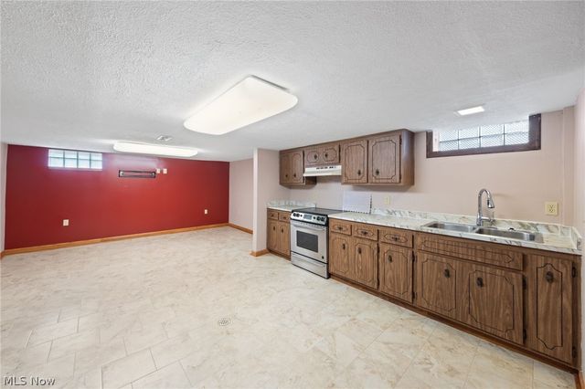 3350 Wallings Road, North Royalton, OH 44133