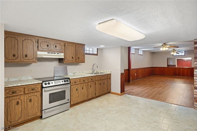 3350 Wallings Road, North Royalton, OH 44133