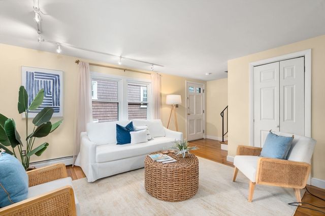 26 Laurel Street 26, Arlington, MA 02476