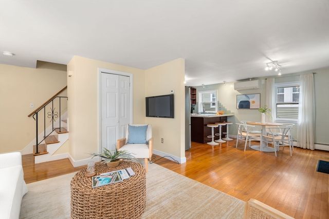 26 Laurel Street 26, Arlington, MA 02476