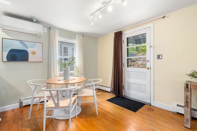 26 Laurel Street 26, Arlington, MA 02476
