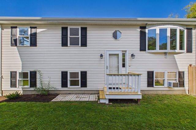 102 Vestal St, Fall River, MA 02720
