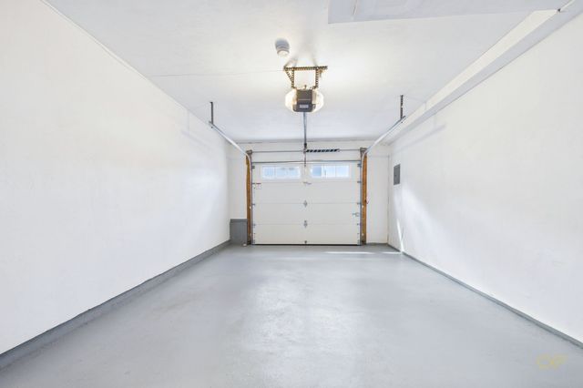 102 Vestal St, Fall River, MA 02720