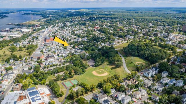 102 Vestal St, Fall River, MA 02720