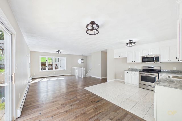 102 Vestal St, Fall River, MA 02720