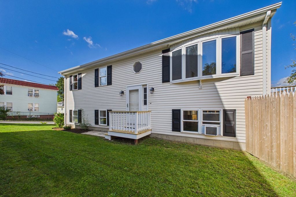 102 Vestal St, Fall River, MA 02720