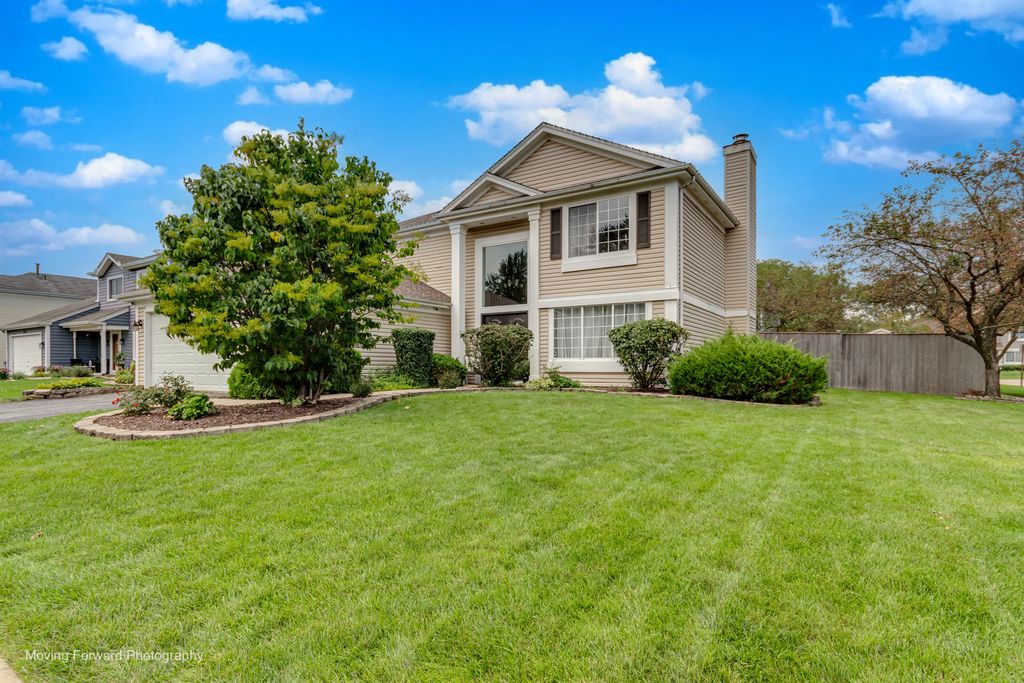 1301 Big Oak Trail, Aurora, IL 60506