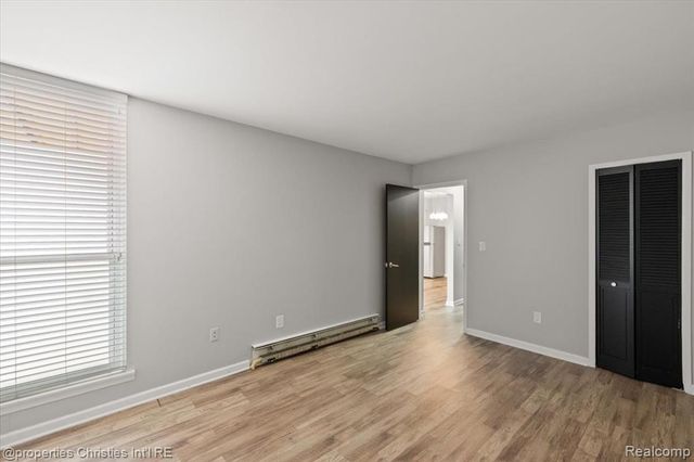 4921 Crooks Road, Royal Oak, MI 48073