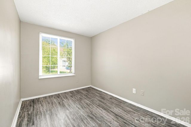 6713 Rocklake Drive, Charlotte, NC 28214