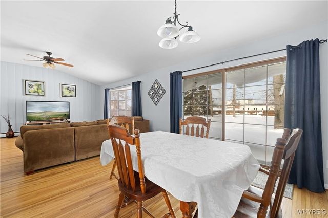 72 Boxwood Circle, Hamburg, NY 14075