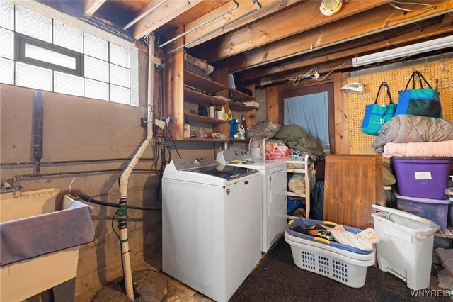 72 Boxwood Circle, Hamburg, NY 14075