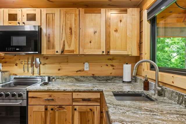 283 Cherry Blossom Circle, Clay City, KY 40312