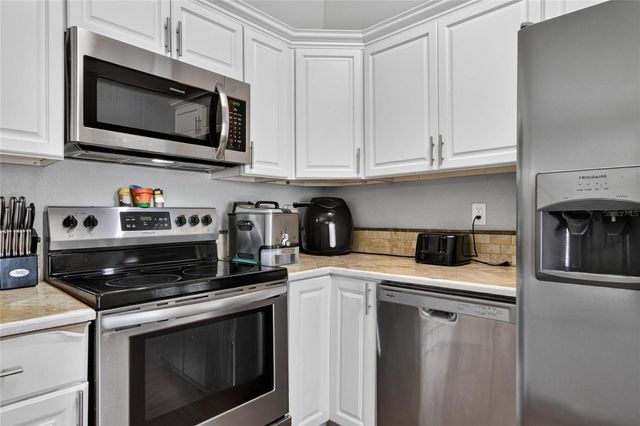 204 NE 1ST AVENUE, Mulberry, FL 33860