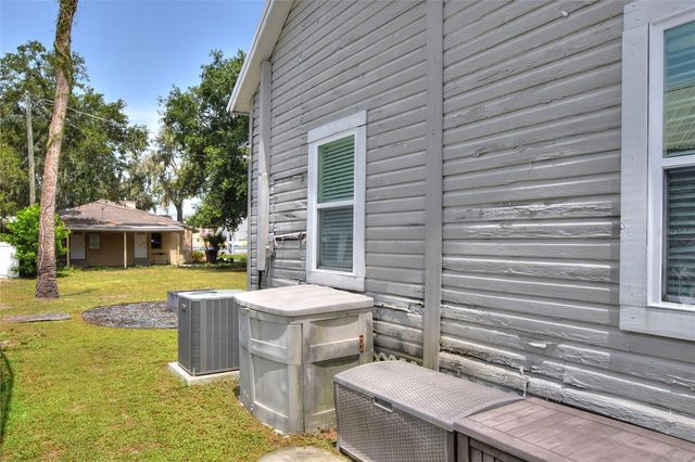 204 NE 1ST AVENUE, Mulberry, FL 33860