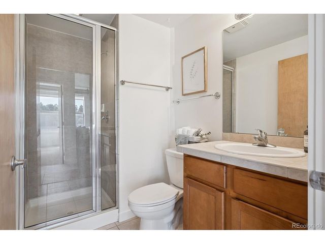 1313 S Clarkson St 202, Denver, CO 80210