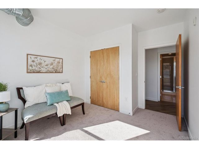 1313 S Clarkson St 202, Denver, CO 80210