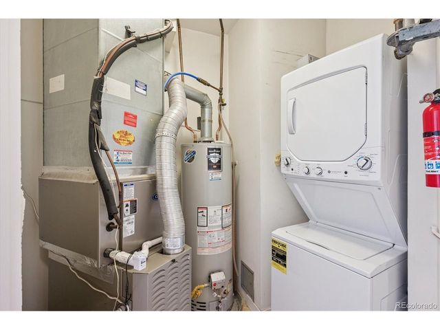 1313 S Clarkson St 202, Denver, CO 80210