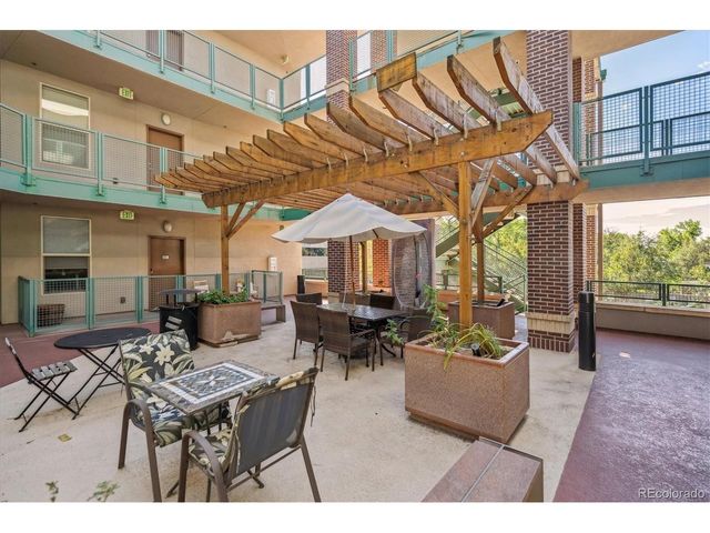 1313 S Clarkson St 202, Denver, CO 80210