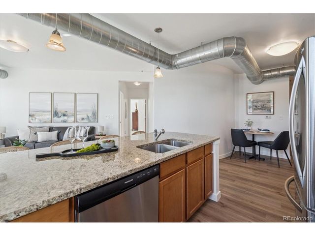 1313 S Clarkson St 202, Denver, CO 80210